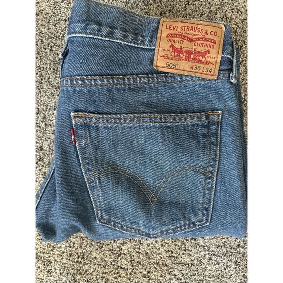 Levis’s Men’s 505 Regular Fit Jeans 36x34 - Picture 1 of 8